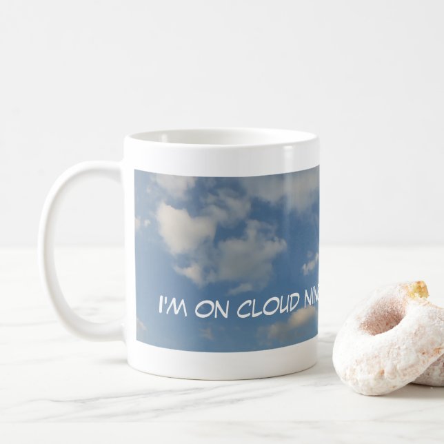 Auf der Cloud Nine Panoramaffee Tasse (Mit Donut)
