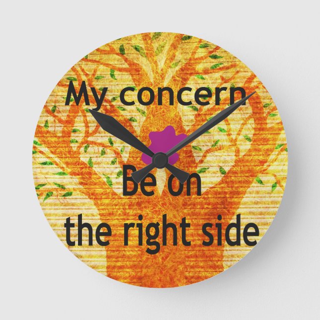 Auf der rechten Seite sein Runde Wanduhr (Vorderseite)