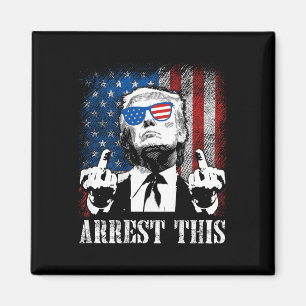 (auf der Rückseite) Verhaftung dieser Trump-Fahne  Magnet