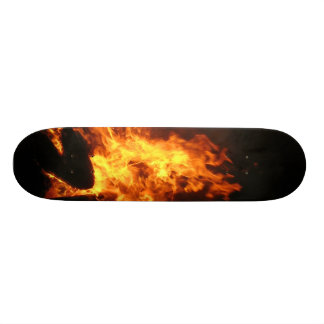 AUF FEUER SKATEBOARD