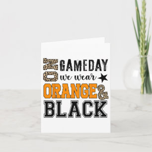 Auf Gameday Footll tragen wir Orangen und Schwarze Karte