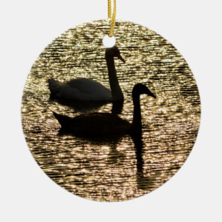 Auf goldenem Teich Keramik Ornament