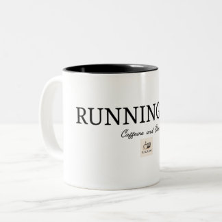 Auf Koffein und Chaos laufen Zweifarbige Tasse