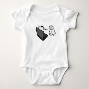 Auf meinem lustigen Computer Weiße Katzen-Meme Baby Strampler