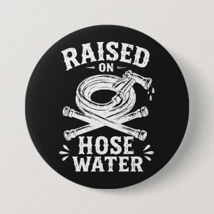 Auf Schläuchwasser großgezogen Button
