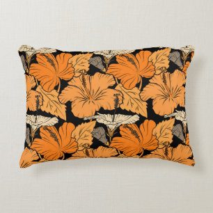 Auf schwarzem Hintergrund. Raster handgezeichnete  Dekokissen