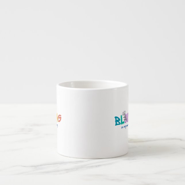 Auf seltsame Weise blühen - ästhetische Tasse (Vorderseite)