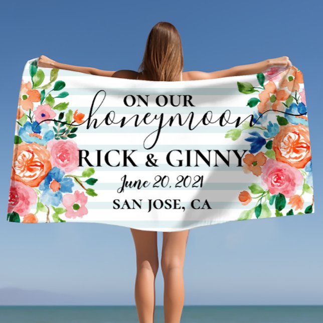 Auf unseren Flitterwochen - Personalisierte Blumen Strandtuch (On Our Honeymoon - Personalized Floral Honeymoon Beach Towel)