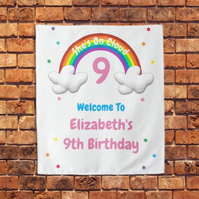 Auf Wolke 9! Regenbogen-Geburtstag Wandteppich (Von Creator hochgeladen)