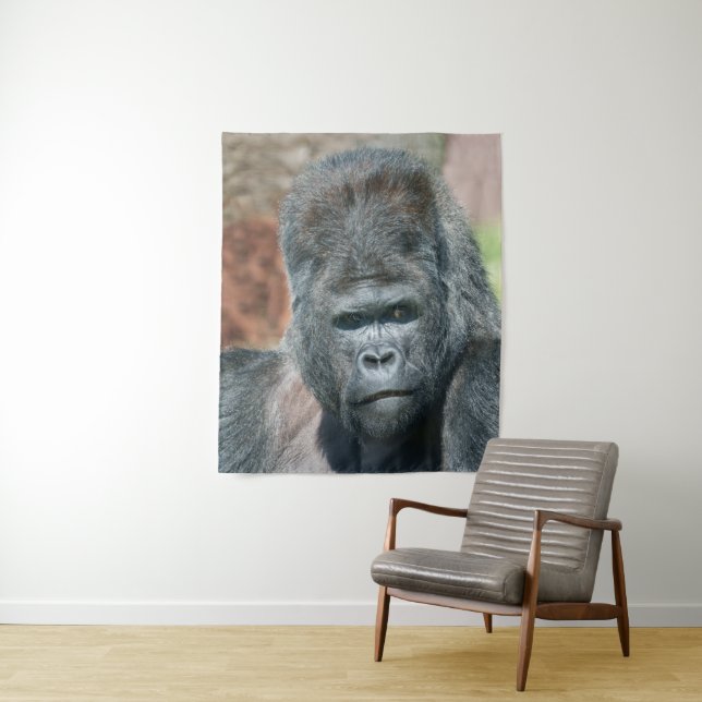 Auffallende Pose von Silverback Gorilla Wandteppich (Beispiel)