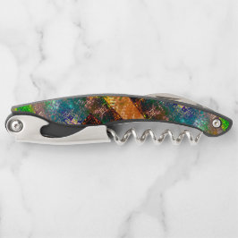 Aufprallung der farbigen Schichten mit rustikalem  Kellnermesser