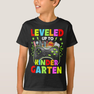 Aufstieg zum Kindergarten Zurück zum Schulspieler T-Shirt