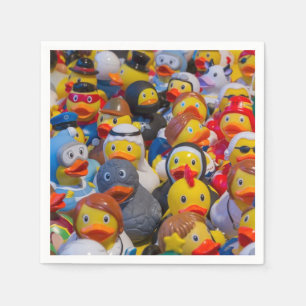 Aufwendig gekleidete gelbe Plastikenten Serviette