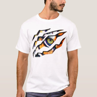 Auge des Tigerreißs durch T-Shirt