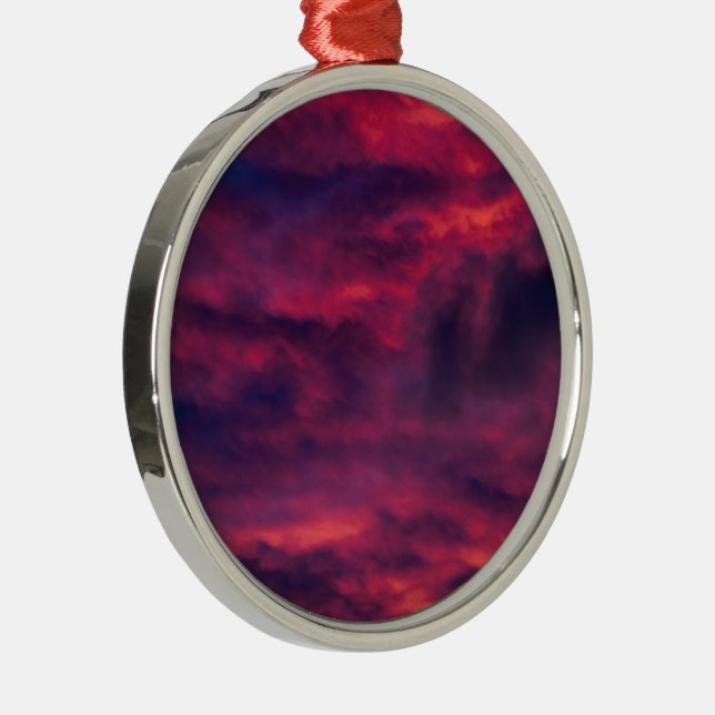 August rot ornament aus metall (Rechts)