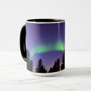 Aurora Borealis & Bäume Manitoba, Kanada Tasse
