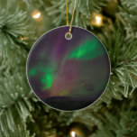 Aurora Borealis Nordlichter arktischer Nachthimmel Keramik Ornament<br><div class="desc">Aurora Borealis Bild. Nordlichter. Wasserreflektion. Schöne Lichter.</div>