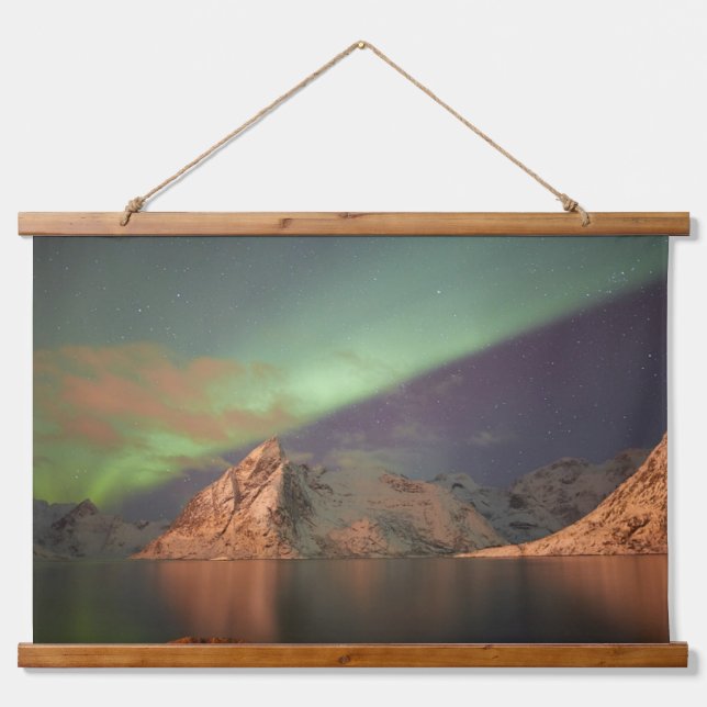 Aurora Borealis, Polar Lights Wandteppich Mit Holzrahmen (Vorne)