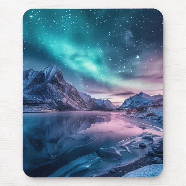 Aurora Borealis Über die verschneiten Berglandscha Mousepad (Vorne)