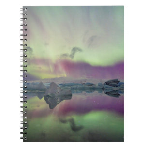 Aurora-Lichter reflektieren Lagune Island Notizblock