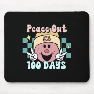 Aus 100 Tagen der Schule Lächeln Gesicht Retro Gro Mousepad