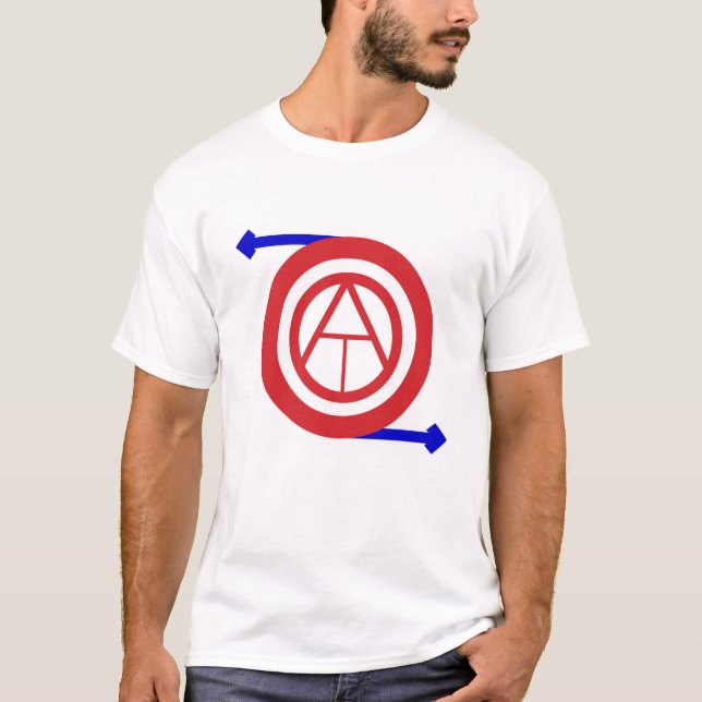 Aus dem rauen, weißen T - Shirt (Vorderseite)