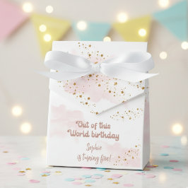 Aus diesem Weltraum-Abenteuer-Kindergeburtstag Geschenkschachtel