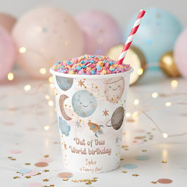 Aus diesem Weltraum-Abenteuer-Kindergeburtstag Pappbecher