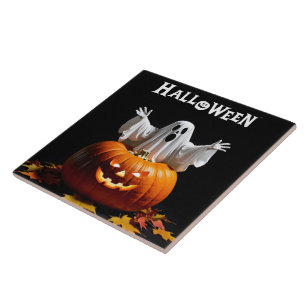 Aus einem geschnitzten Kürbis entsteht ein spieler Fliese