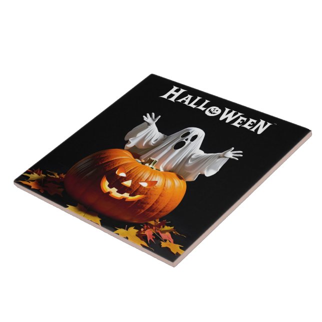 Aus einem geschnitzten Kürbis entsteht ein spieler Fliese (Seite)