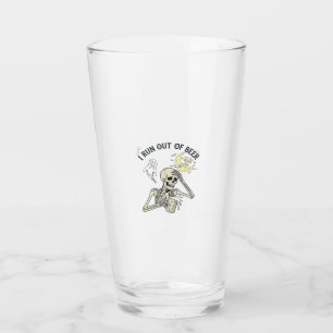 Ausgehendes-Bier-Skelett-Geist-Mond-Halloween_1 Glas