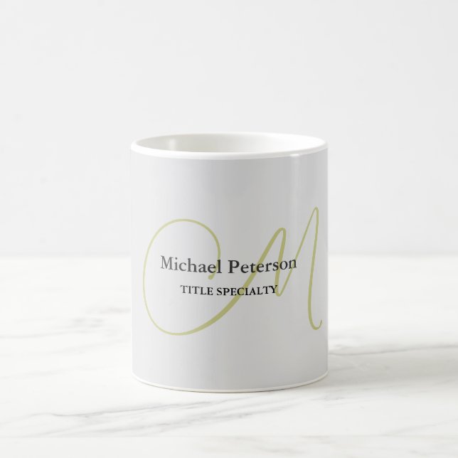 Ausgereifte Script Monogram Initial Modern Kaffeetasse (Mittel)