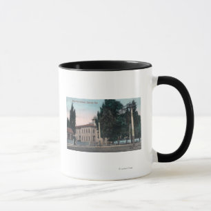 Außenansicht der West End-Schule Tasse