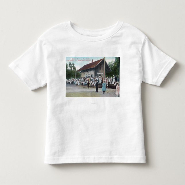 Außenansicht des Bahnhofs auf 4. von Kleinkind T-shirt (Vorderseite)