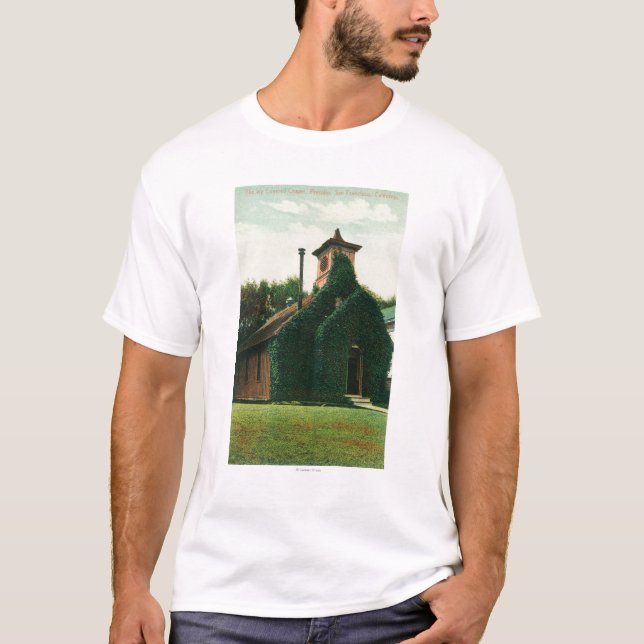Außenansicht des Efeus bedeckte Kapelle, T-Shirt (Vorderseite)