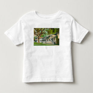 Außenansicht des Geysir-Hotels, Gäste Posin Kleinkind T-shirt