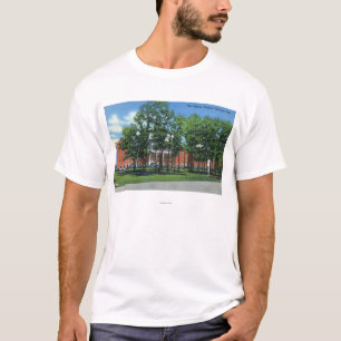 Außenansicht des Gideon Putnam, Saratoga T-Shirt