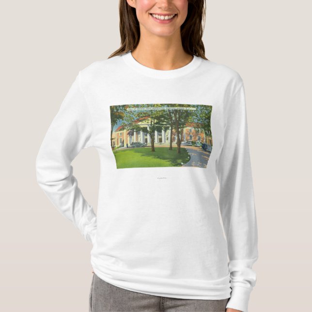 Außenansicht des Halls der Frühlinge T-Shirt (Vorderseite)