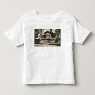 Außenansicht eines kalifornischen Bungalows Kleinkind T-shirt