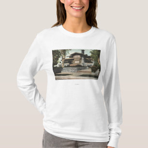 Außenansicht eines kalifornischen Bungalows T-Shirt