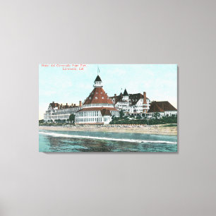 Außenansicht von Hotel del Coronado vom Pier Leinwanddruck