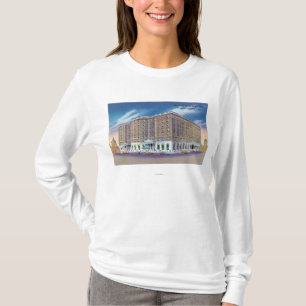 Außenansicht von Sheraton Hotel in Copley T-Shirt