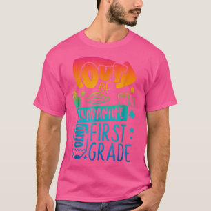 Außerhalb der Quarantäne in die erste Klasse  T-Shirt
