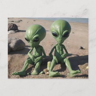 Außerirdischen am Strand Postkarte