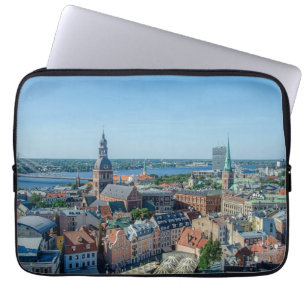 Aussicht auf das Stadtzentrum von Riga von oben Laptopschutzhülle