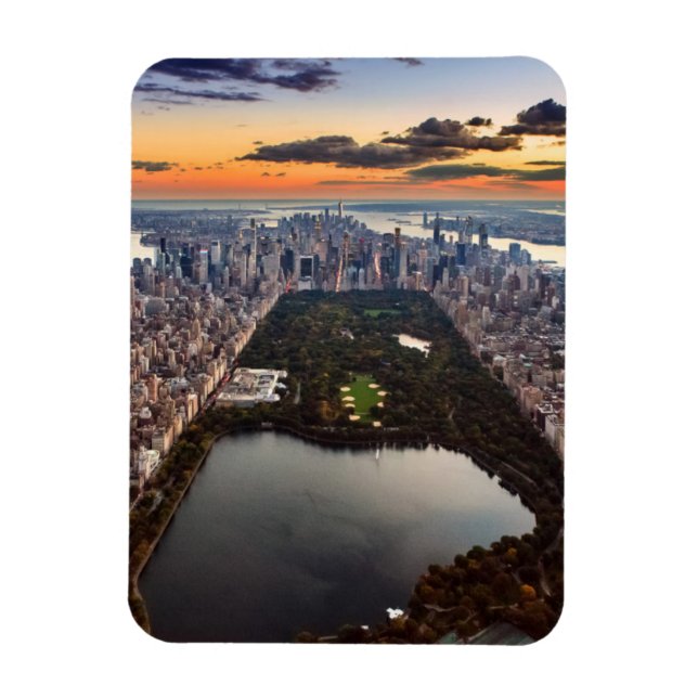 Aussicht auf den Central Park bei Sonnenuntergang Magnet (Vertikal)