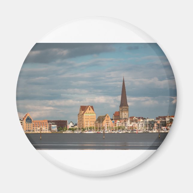 Aussicht auf den Warnow bis Rostock Magnet (Vorne)