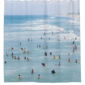 AUSSICHT AUF DIE MENSCHENGRUPPE AM STRAND DUSCHVORHANG