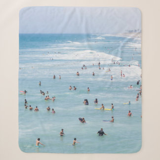 AUSSICHT AUF DIE MENSCHENGRUPPE AM STRAND SHERPADECKE