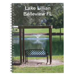 Aussicht auf einen kleinen See Notizblock